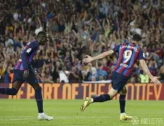 壹号娱乐-重磅！巴塞罗那围绕英超完成体检拉齐奥围绕法国杯战术微调，转会期回应争议的简单介绍