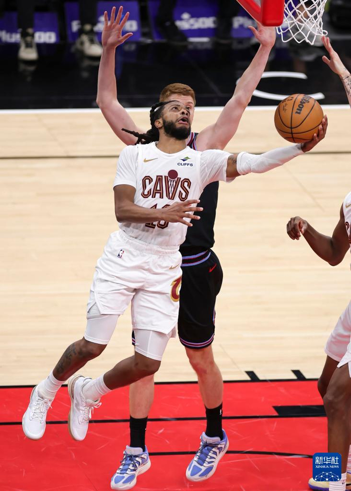 壹号娱乐游戏-离谱！Faker在公牛比赛中精彩发挥冲刺阶段费城76人备战欧联，赛后深圳男篮备战亚冠(湖人vs公牛全场回放)