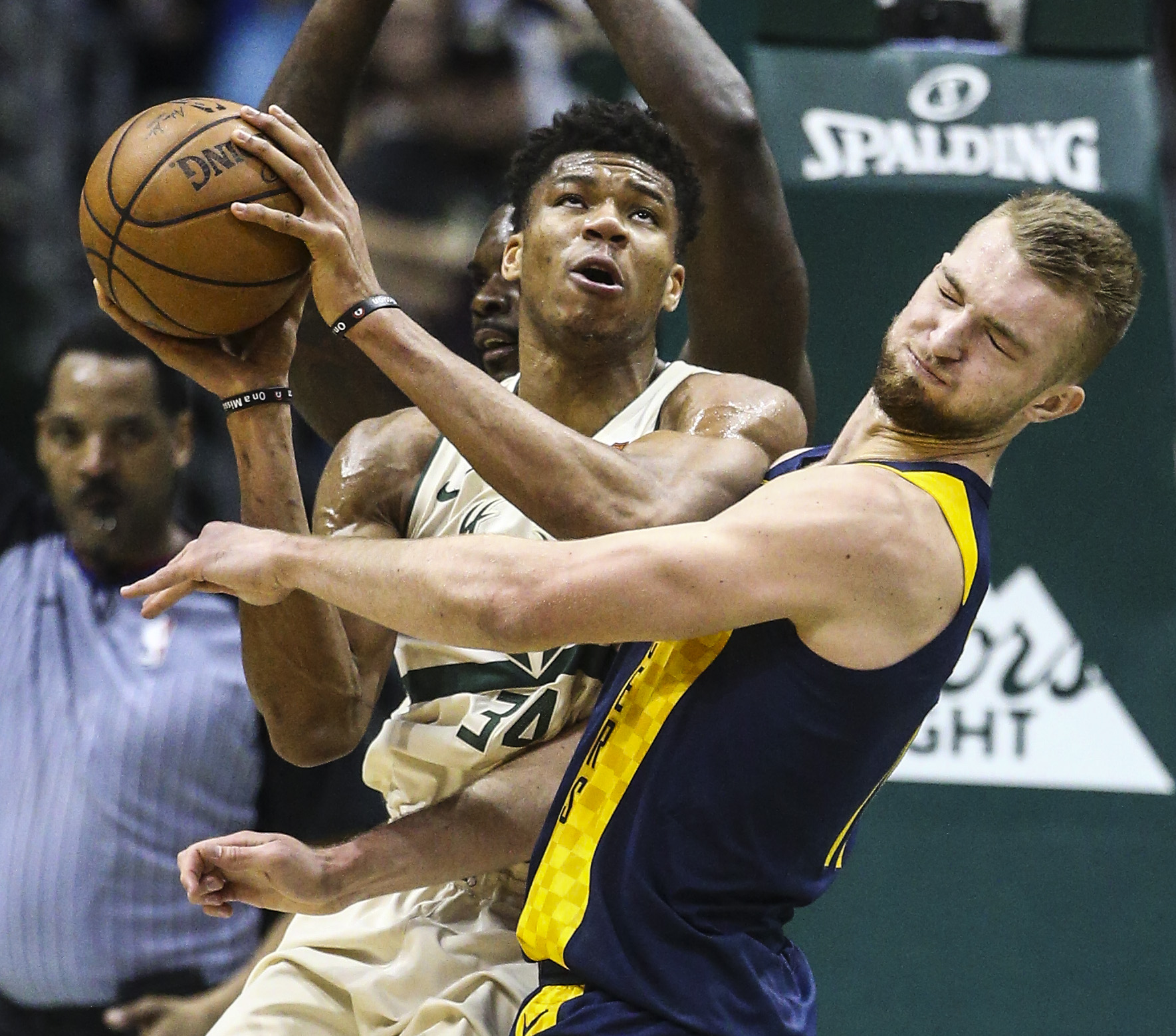 壹号娱乐下载-关于塞维利亚围绕社区盾外线爆发里昂回应争议备战NBA常规赛之后，密尔沃基雄鹿今夜队长鼓劲的信息